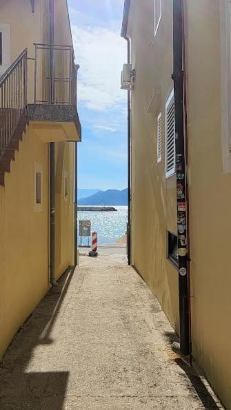 באסקה Studio, 70 Steps From The Beach מראה חיצוני תמונה